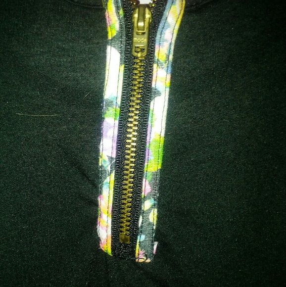 Tank❤️ - Picture 2 of 3